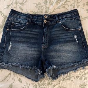 KanCan Jean shorts size 31